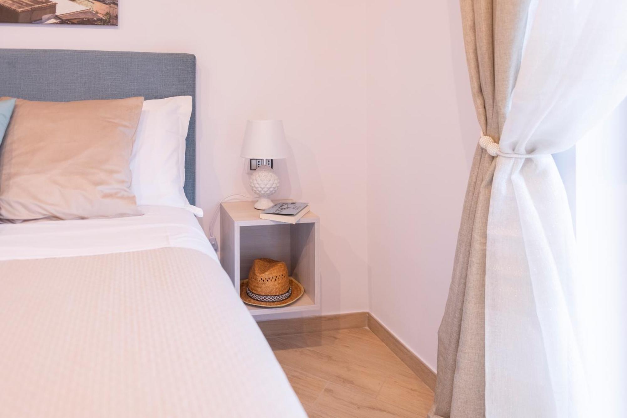Symphony House Bed and Breakfast Sorrento Exteriör bild