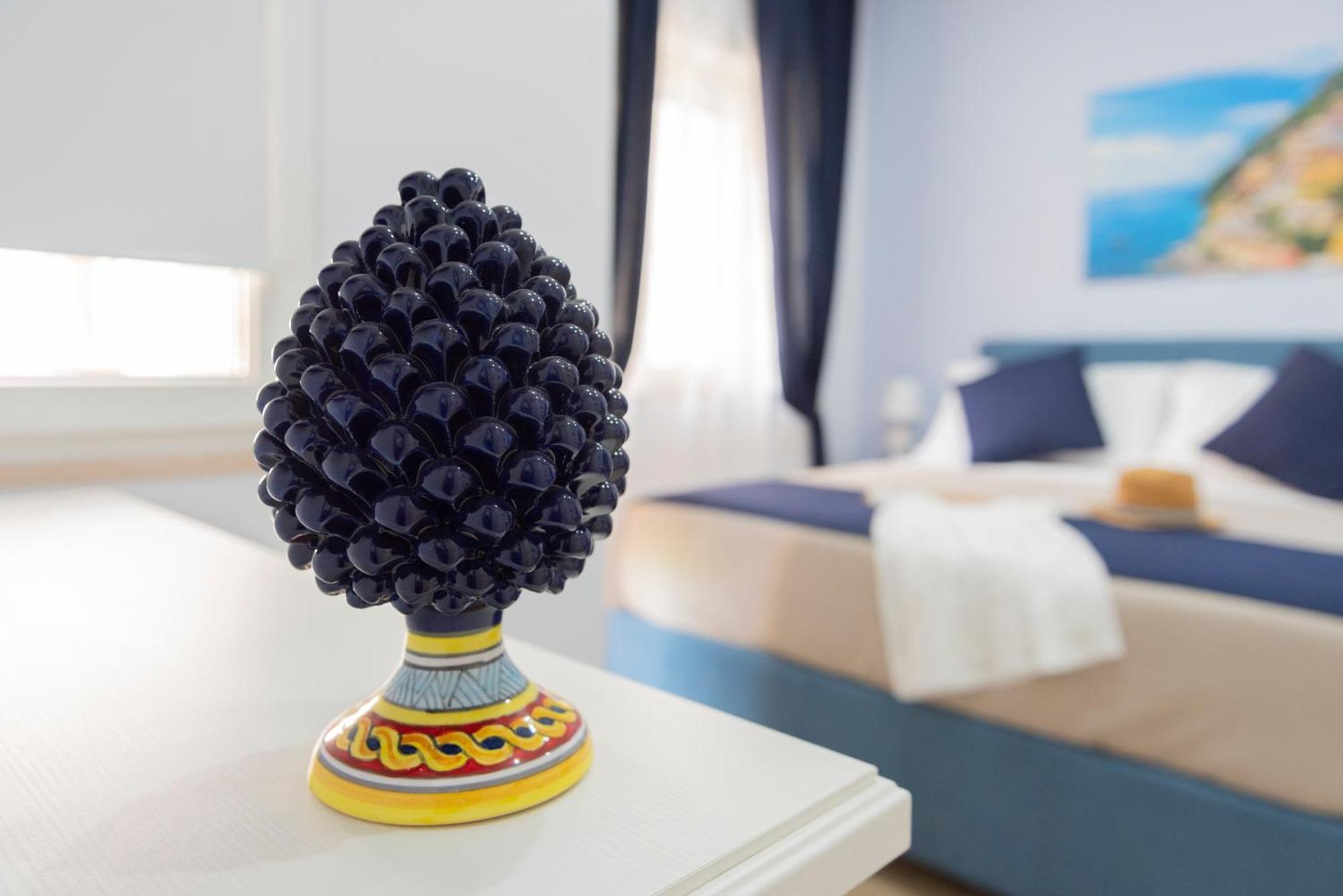 Symphony House Bed and Breakfast Sorrento Exteriör bild